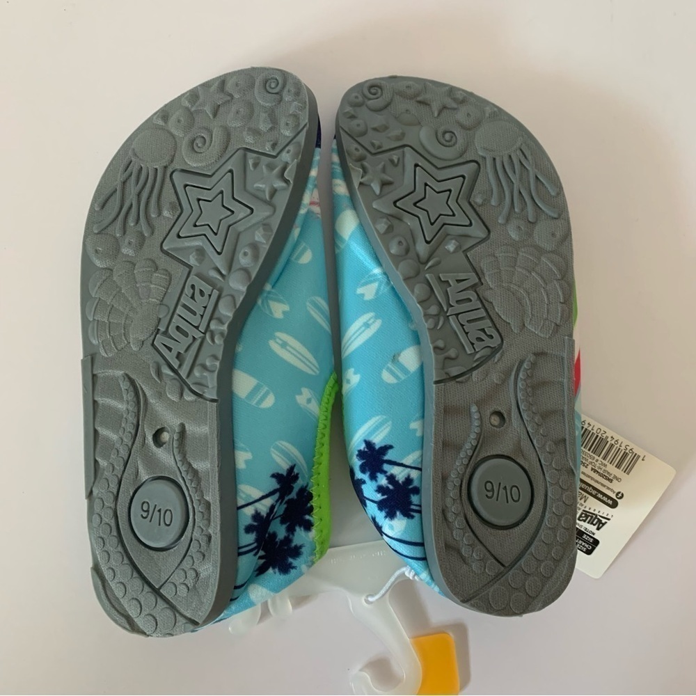 NWT. AQUA LEISURE Sun Smart Hi-Top Water Shoes - Picture 7 of 8